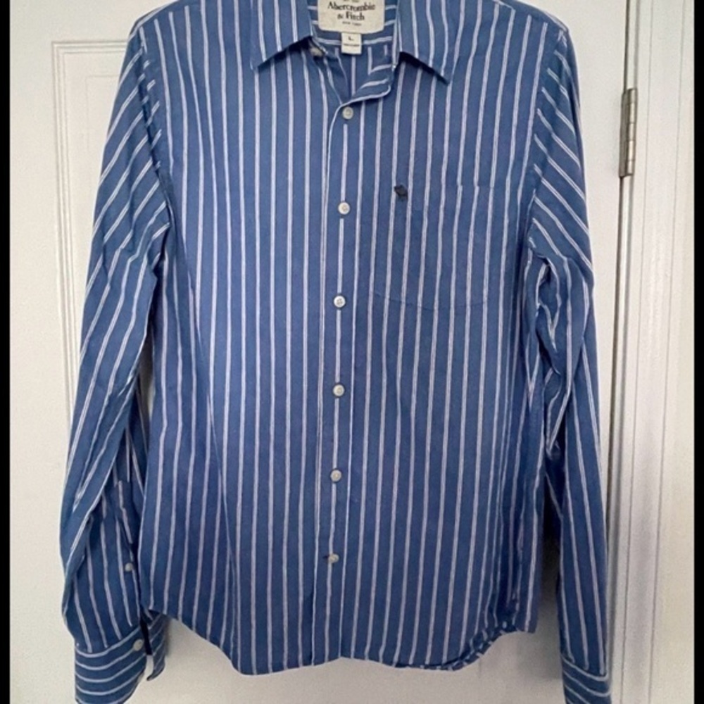 Abercrombie & Fitch kids Blue and White Striped Shirt size 14-16